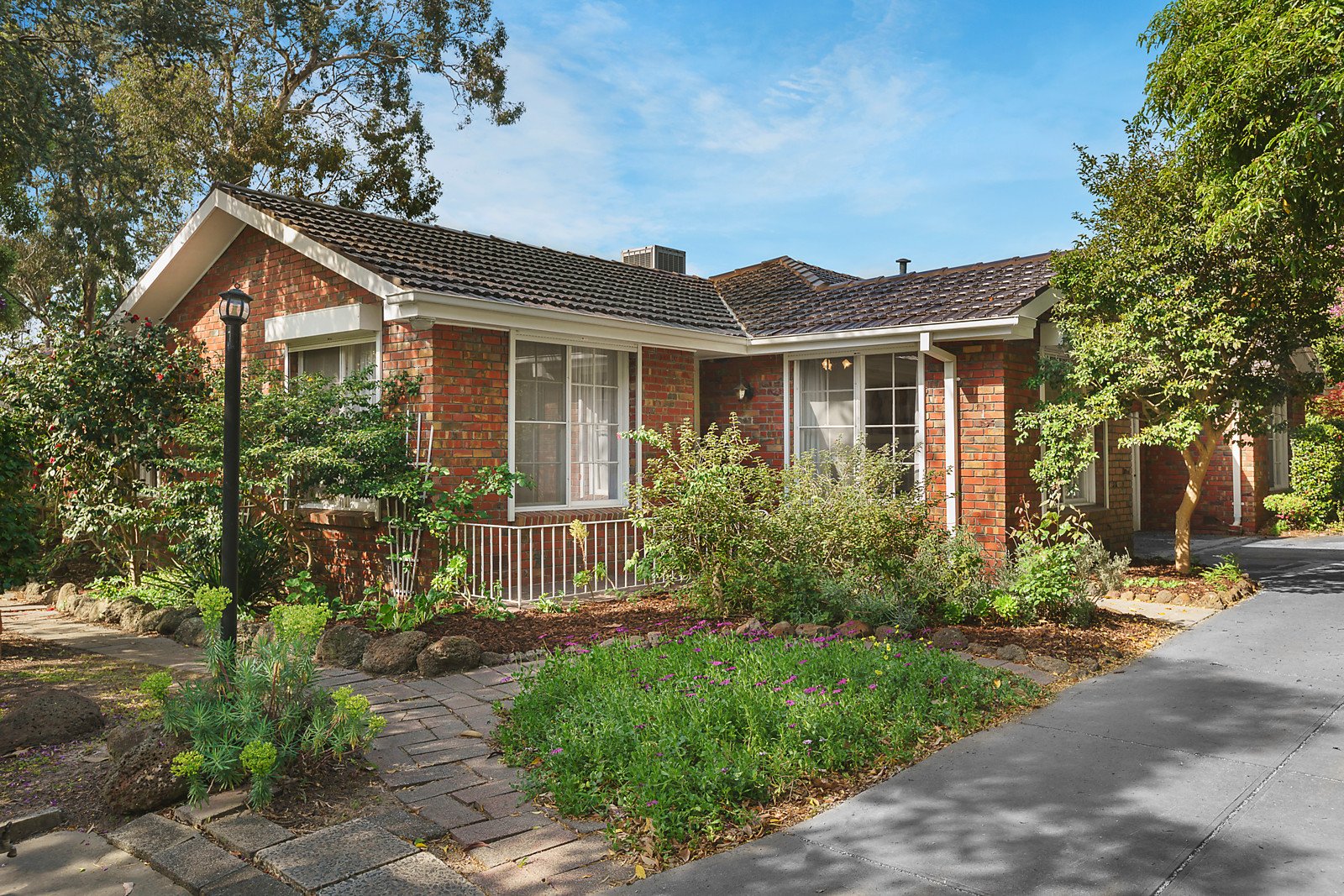 1/11 Laurel Grove, Blackburn image 1