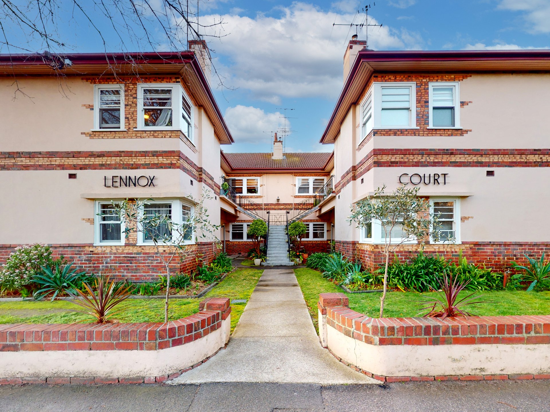 1/11 Lennox Street, Hawthorn image 1