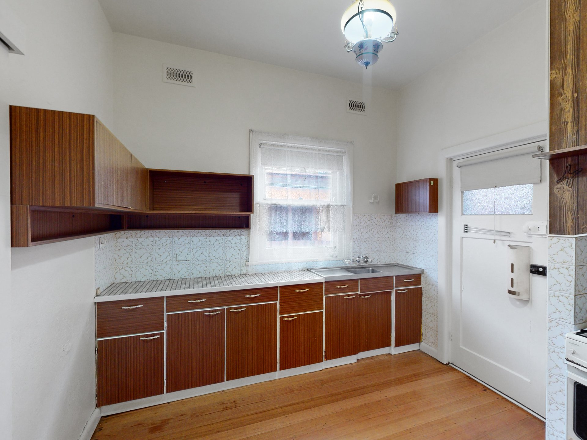 1/11 Lennox Street, Hawthorn image 2