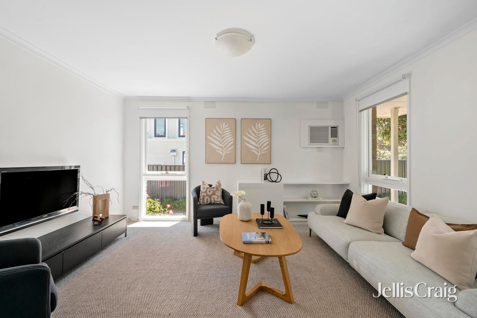 1/11 Mangan Street, Balwyn image 2