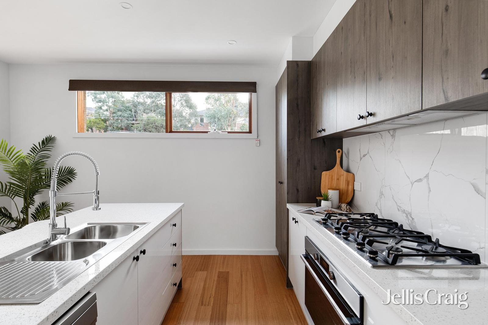 1/11 Marian Court, Eltham North image 6