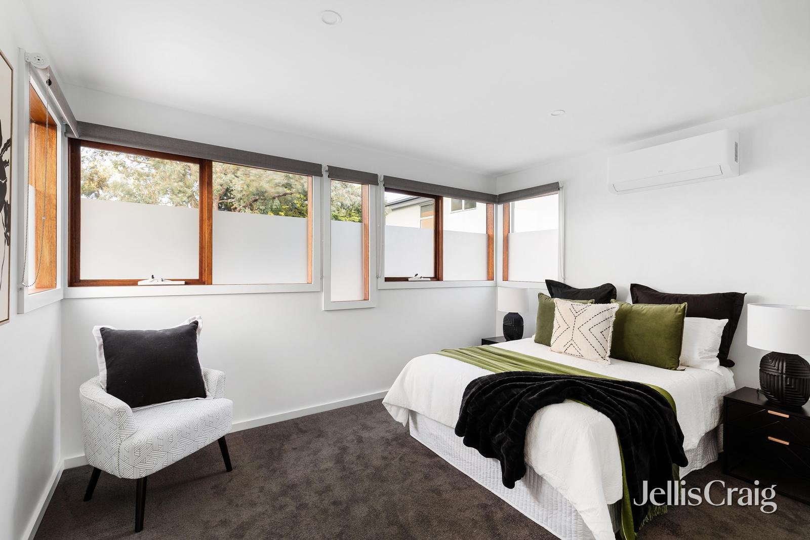 1/11 Marian Court, Eltham North image 7