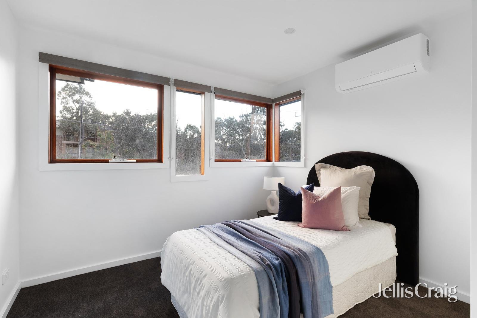 1/11 Marian Court, Eltham North image 10