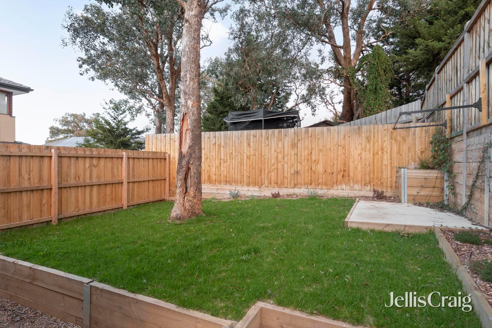 1/11 Marian Court, Eltham North image 13