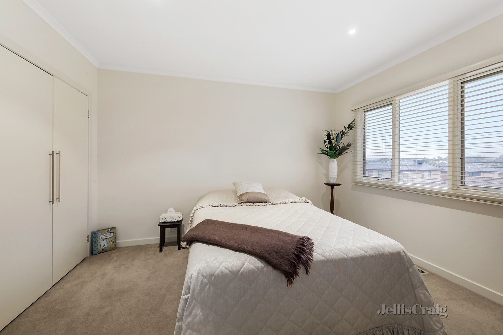 1/11 Munro Avenue, Mount Waverley image 9