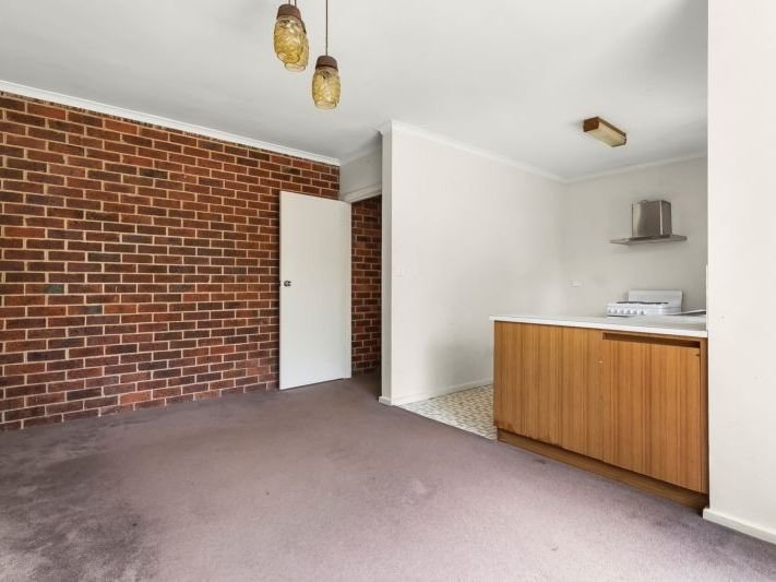 Property Gallery Thumbnail 3