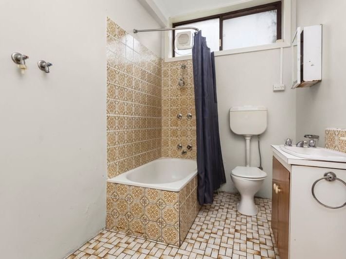 Property Gallery Thumbnail 6