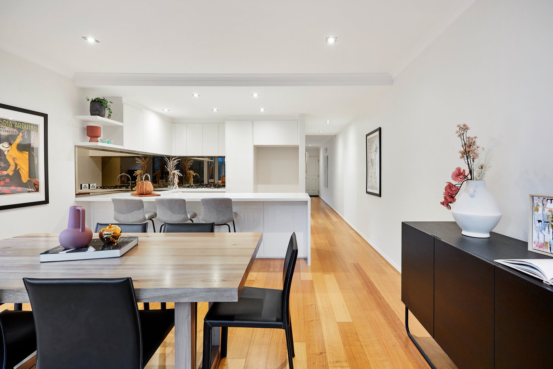 111 Park Street, St Kilda West image 6