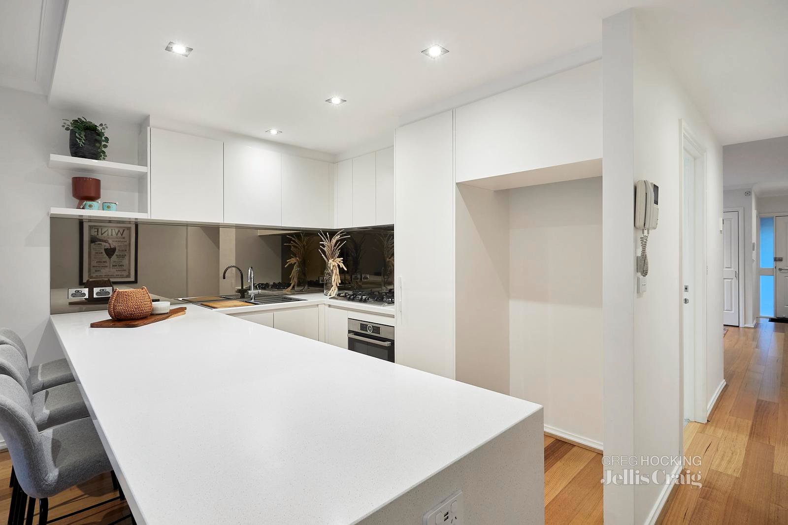 111 Park Street, St Kilda West image 5