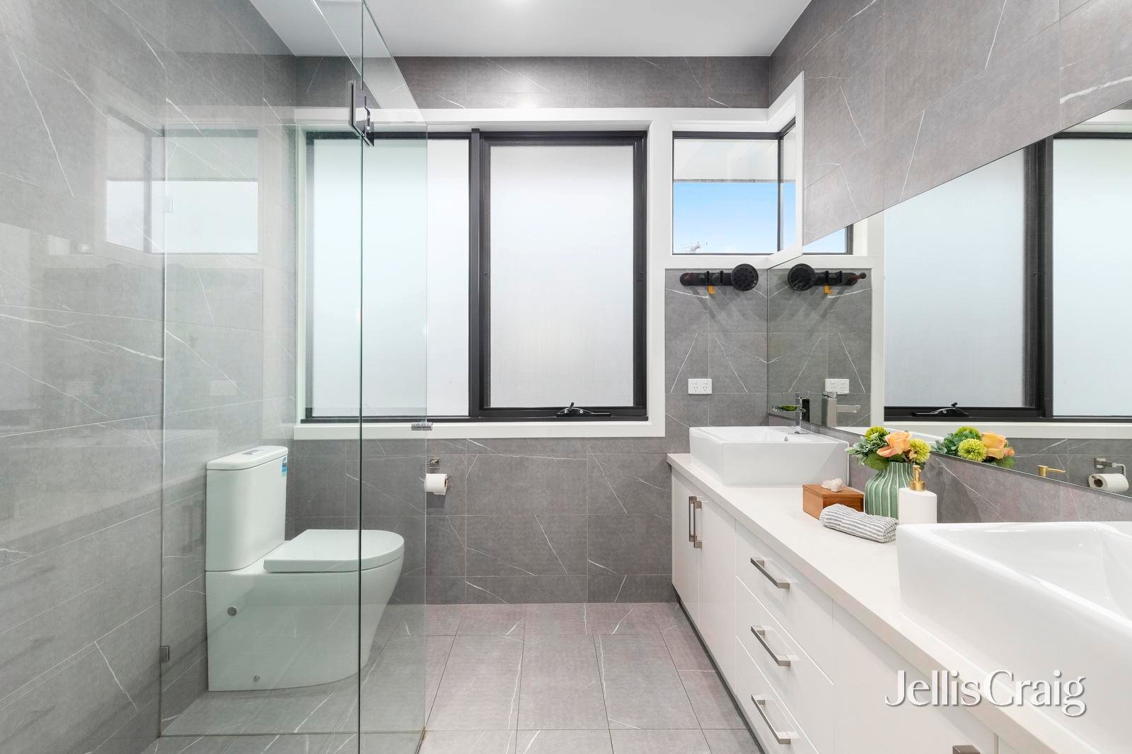 1/11 Railway Avenue, Ashwood image 9