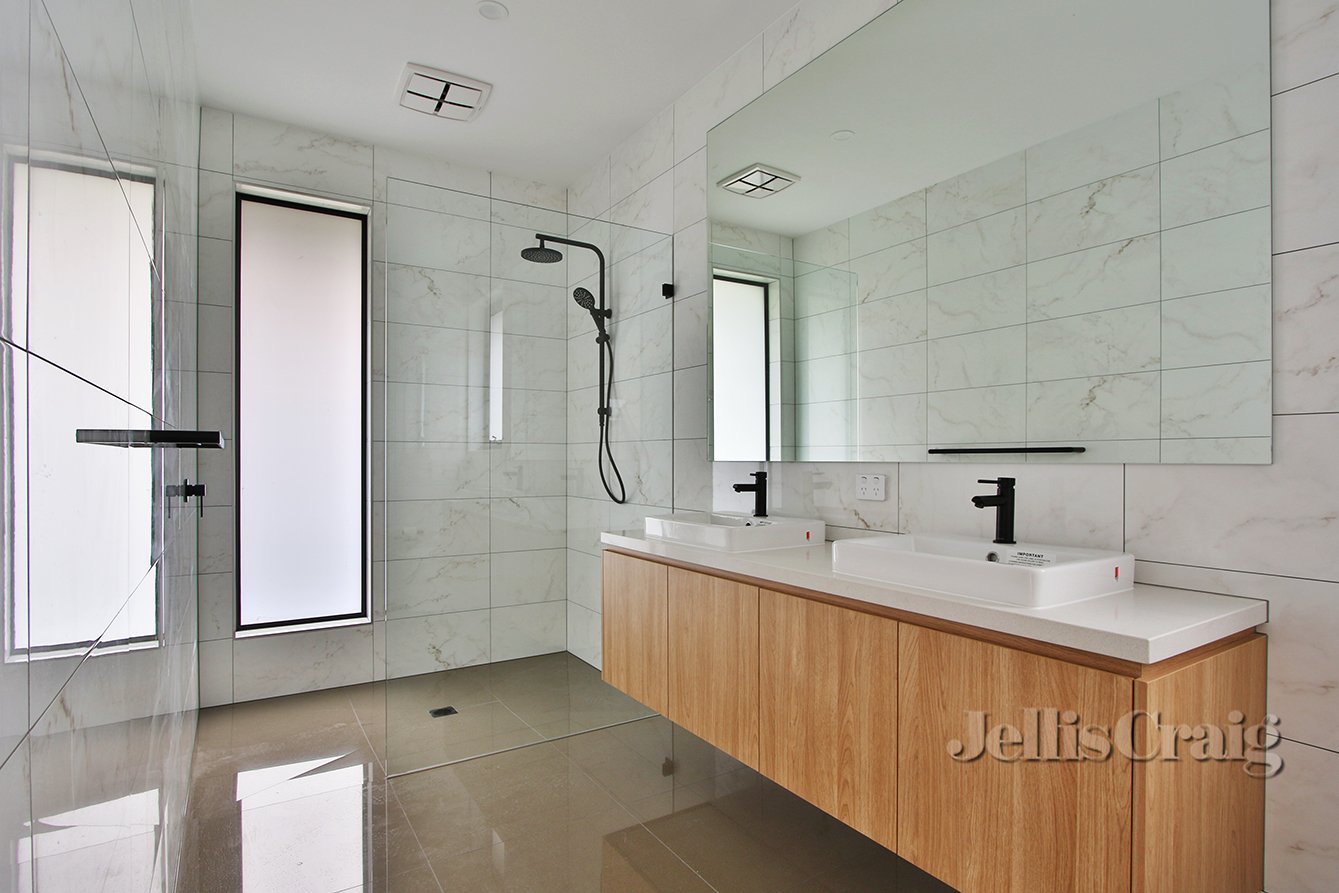 1/11 Ranfurlie Drive, Glen&nbsp;Waverley image 6