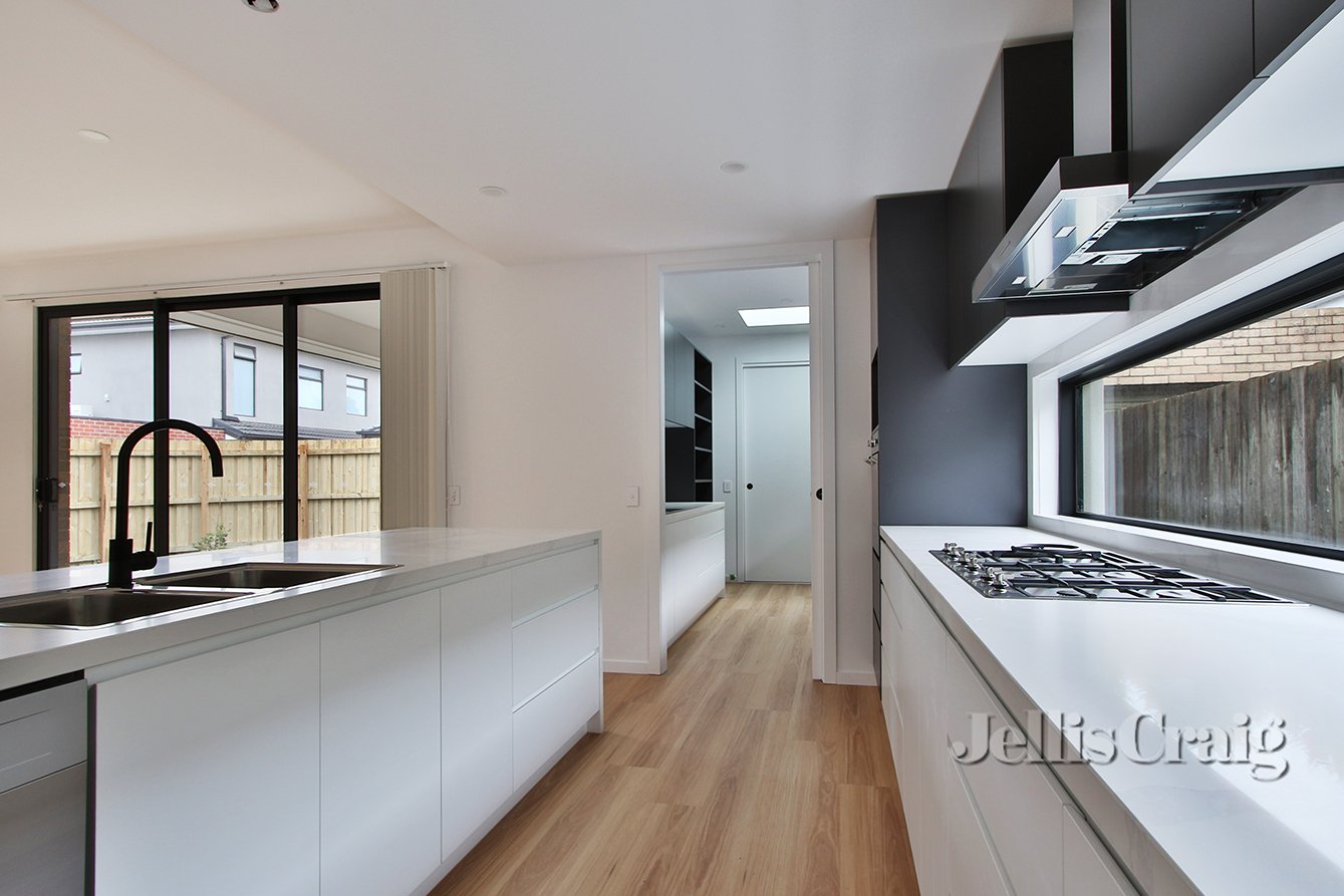 1/11 Ranfurlie Drive, Glen&nbsp;Waverley image 1