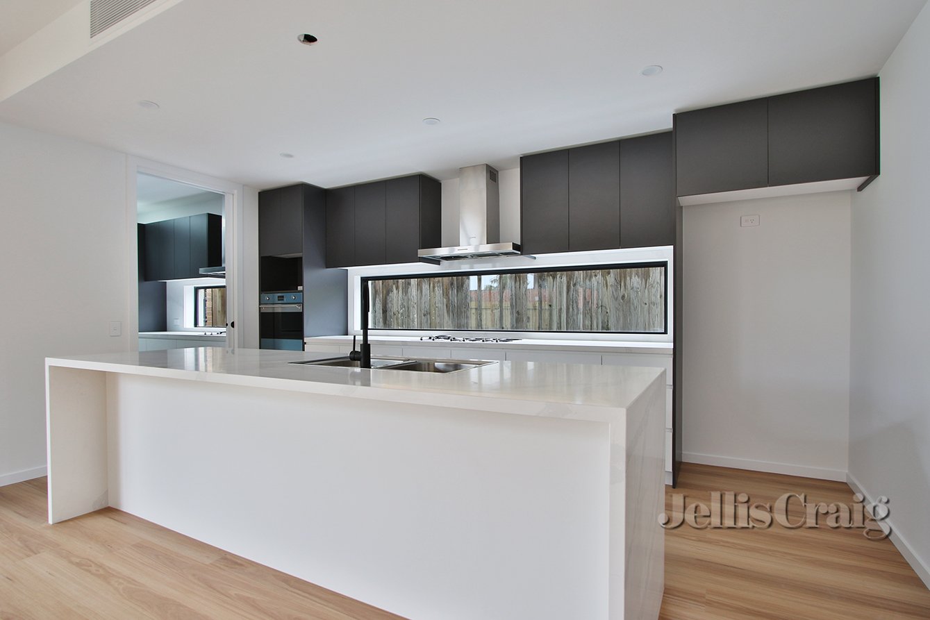 1/11 Ranfurlie Drive, Glen&nbsp;Waverley image 2