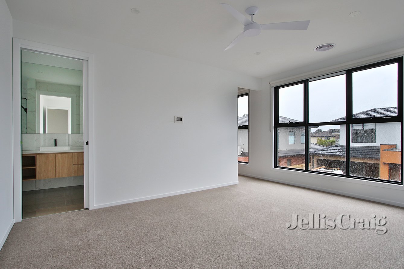 1/11 Ranfurlie Drive, Glen&nbsp;Waverley image 5