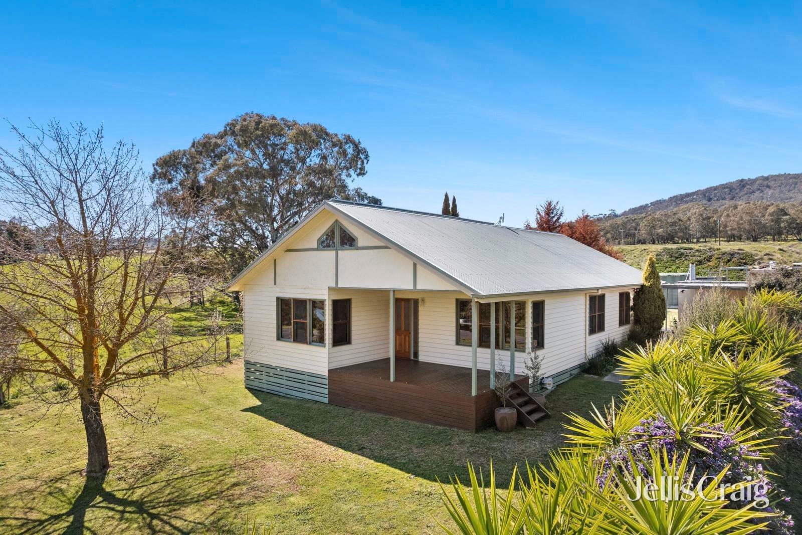 111 Reservoir Road, Harcourt image 1