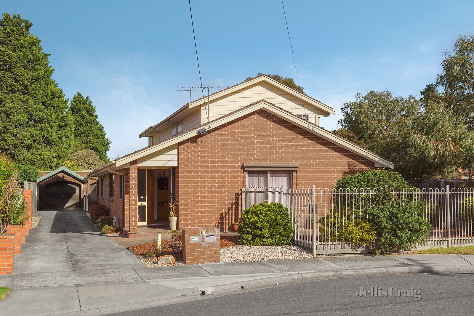 1/11 Sage Street, Pascoe Vale image 1