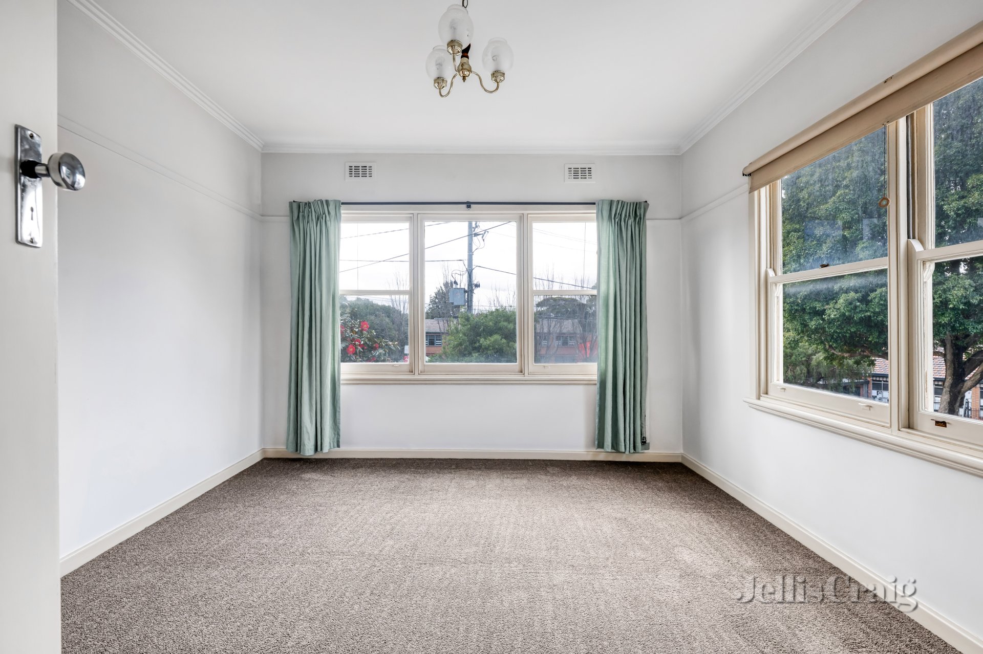1/11 Silk Street, Rosanna image 4