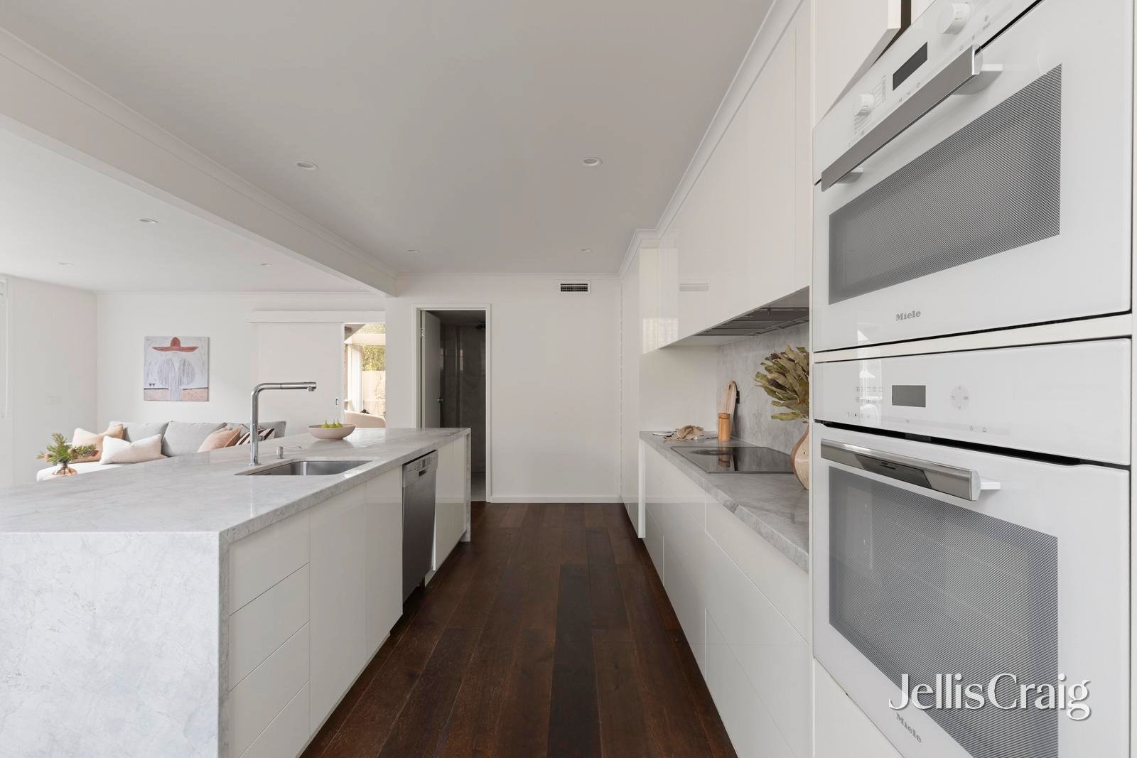 111 Station Street, Carlton image 6