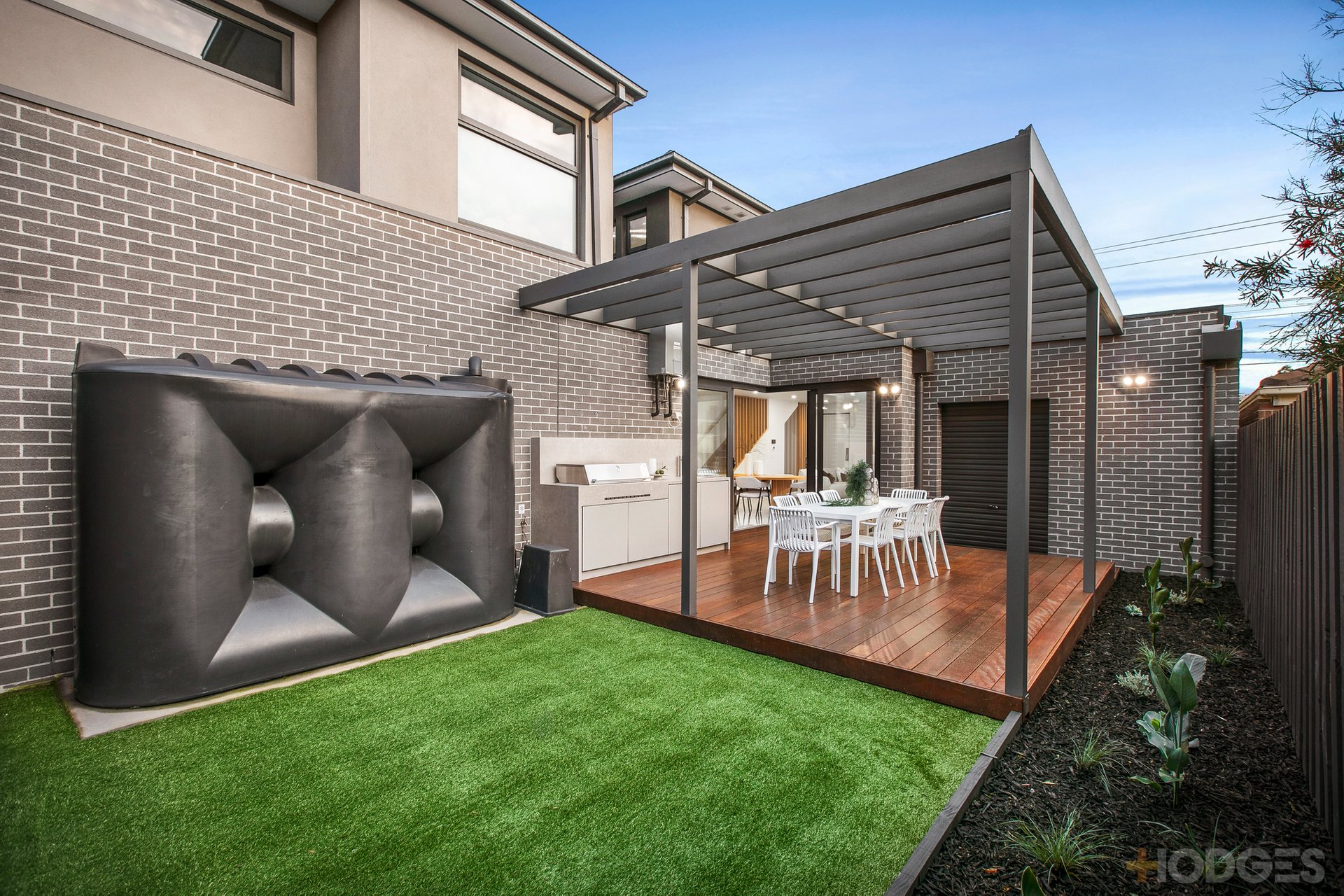 1 / 11 Turner Road Highett