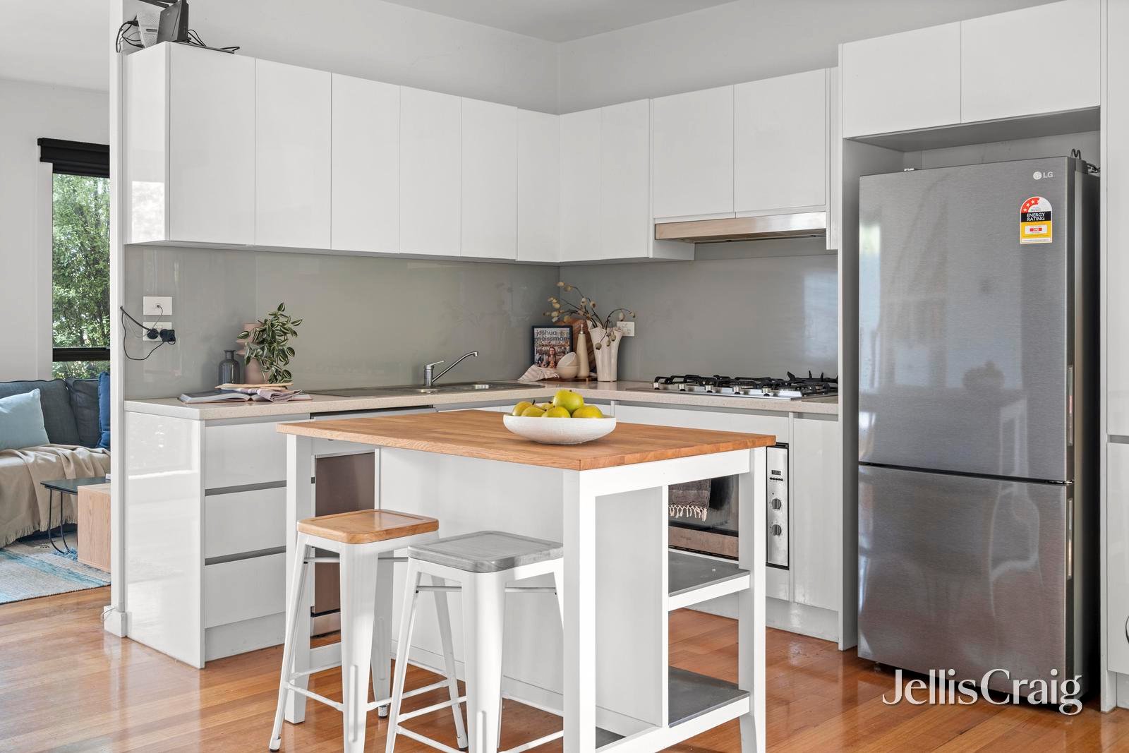 111 Valley Crescent, Glenroy image 3