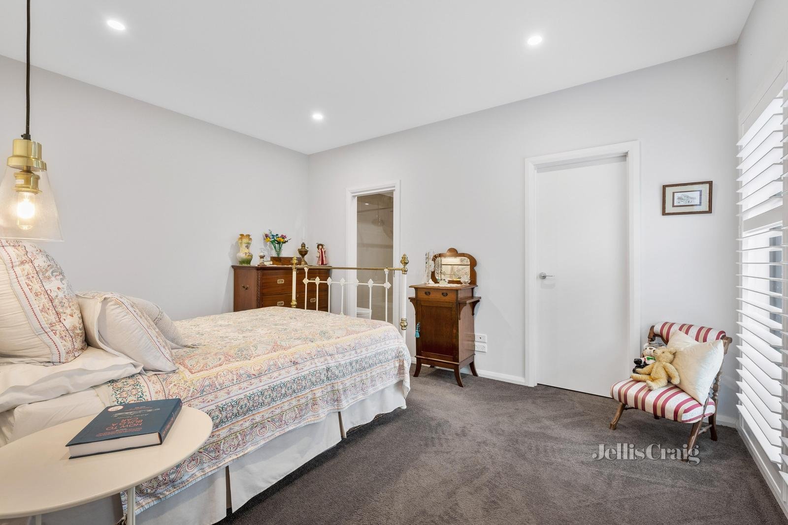 1/11 Wallabah Street, Mount Waverley image 9