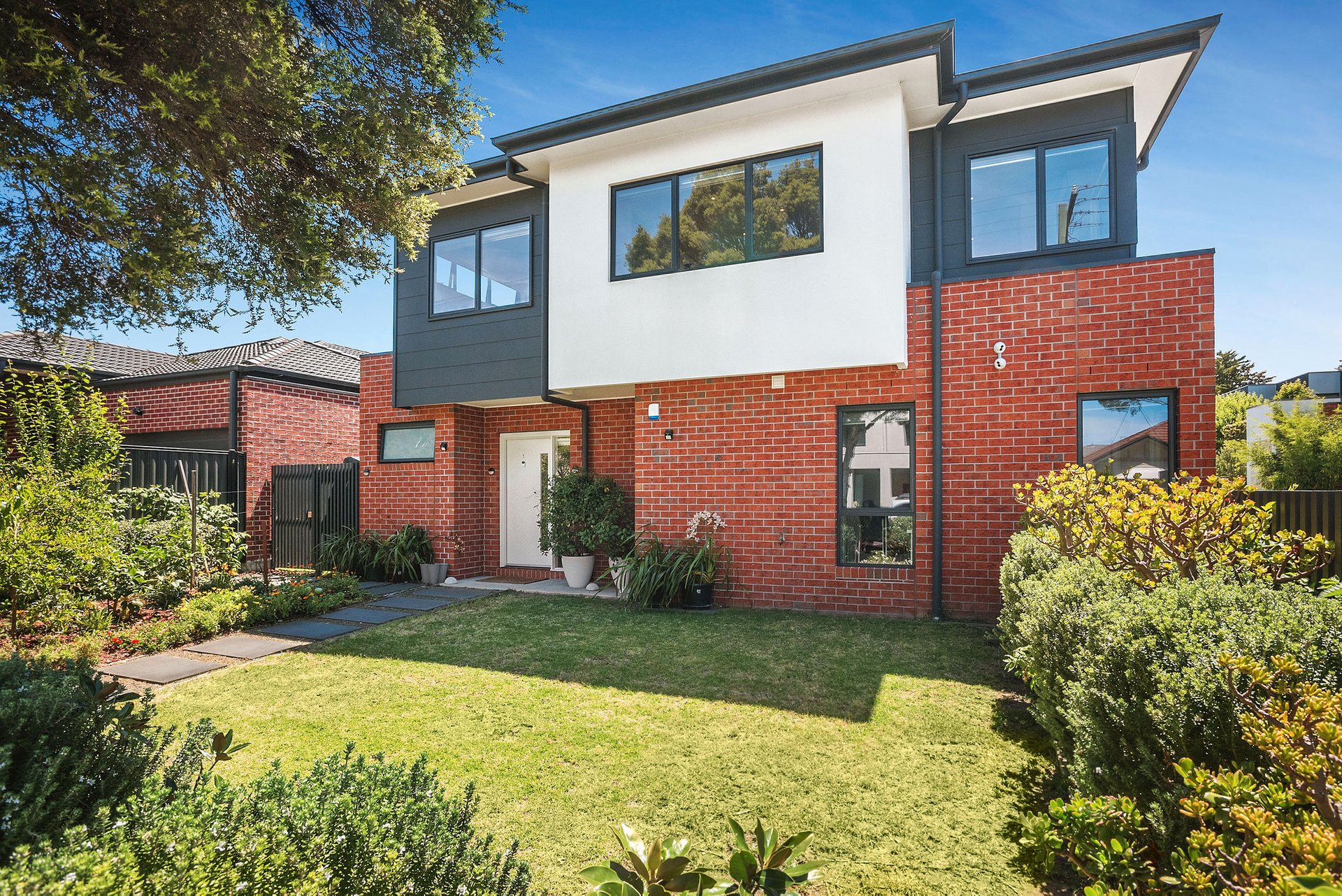 1 / 11 William Street Mentone