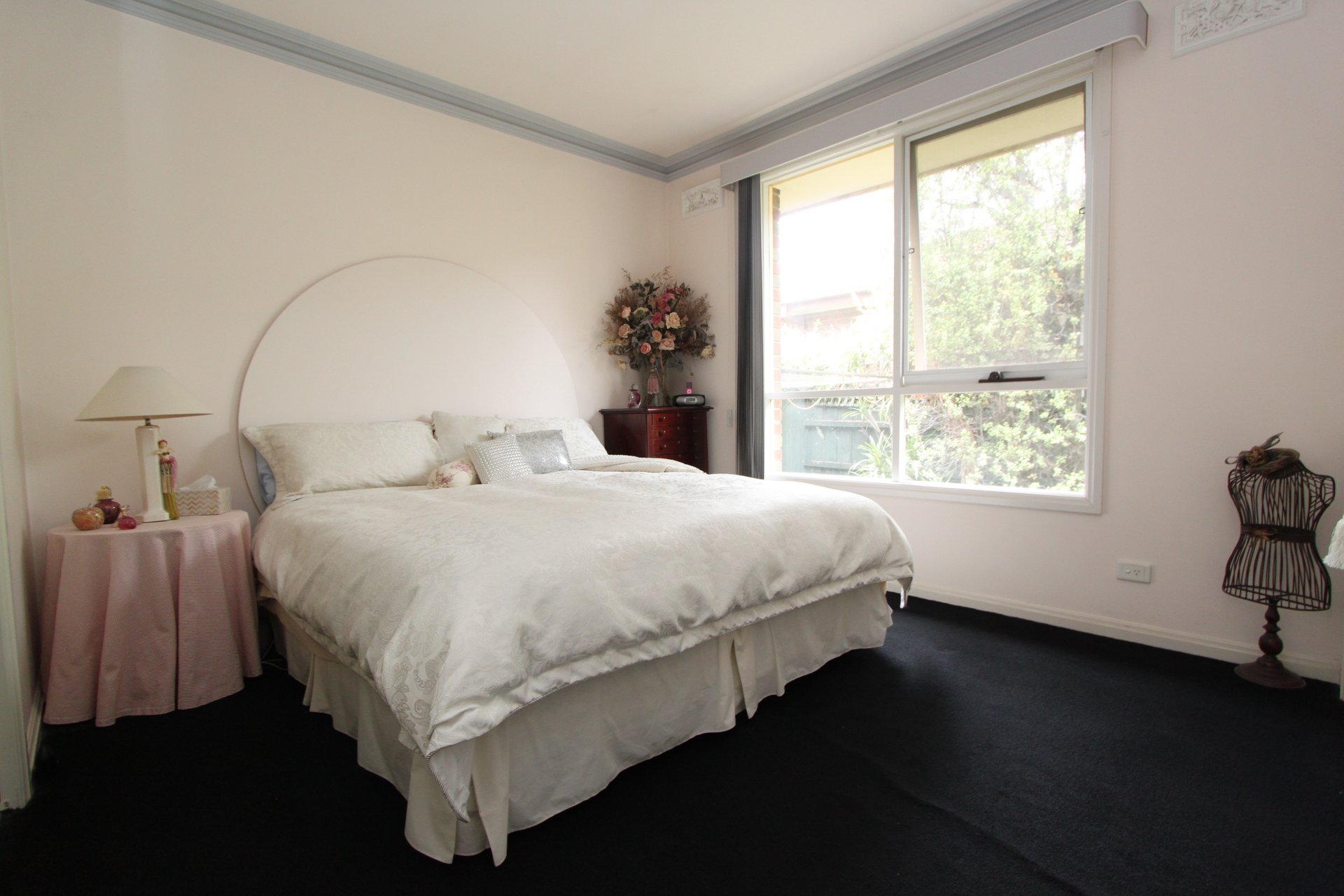 Property Gallery Thumbnail 9