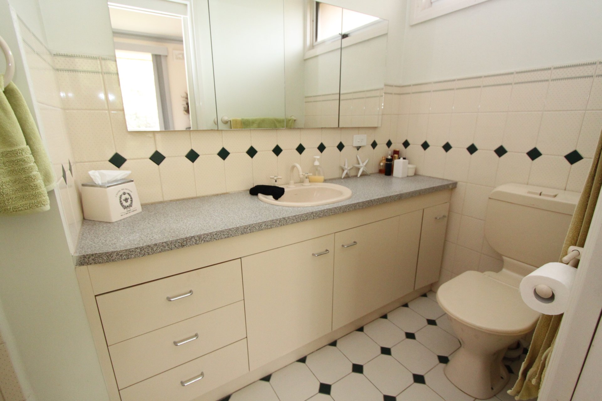 Property Gallery Thumbnail 10