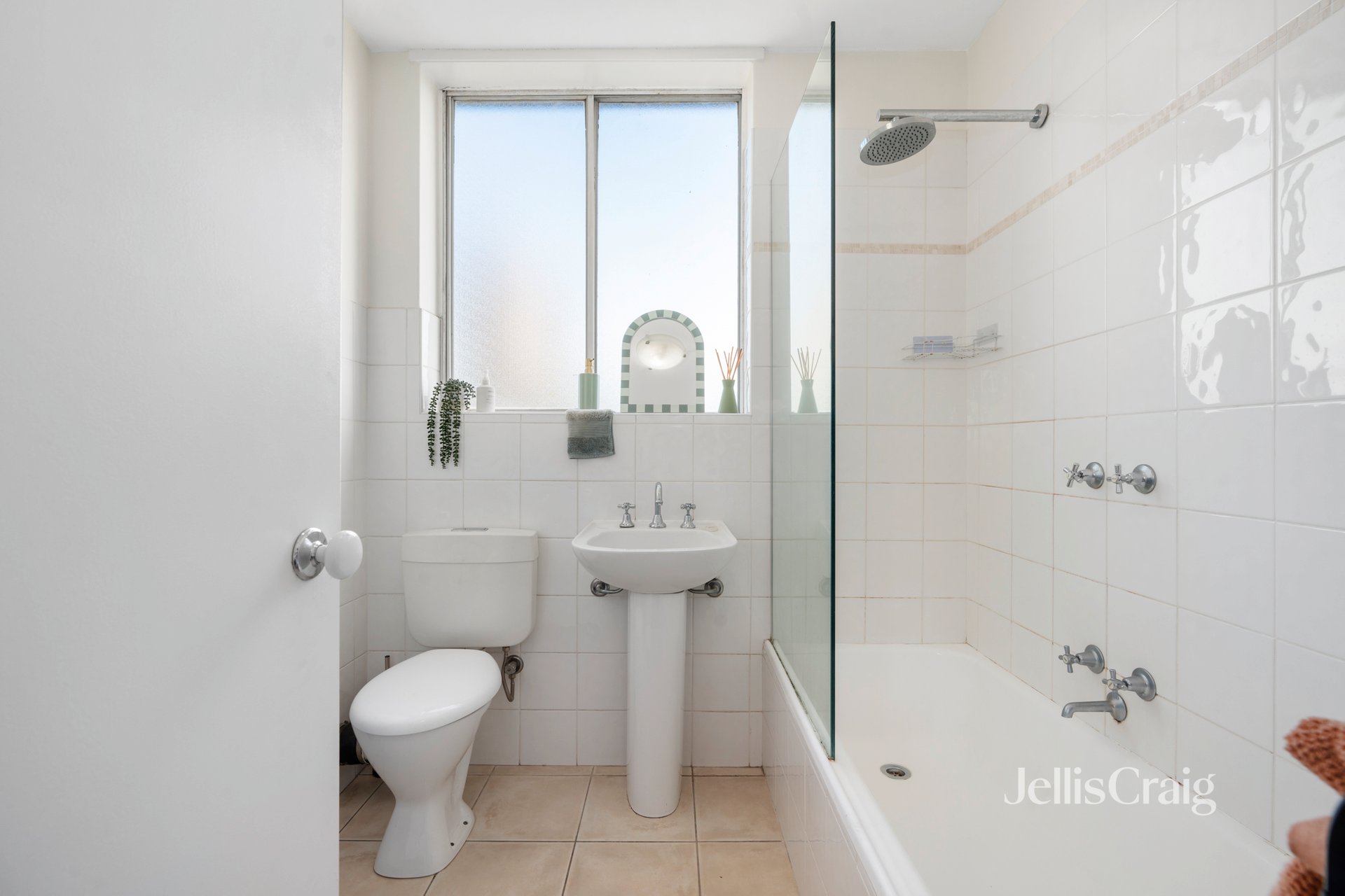 11/10 Bosisto St, Richmond image 5