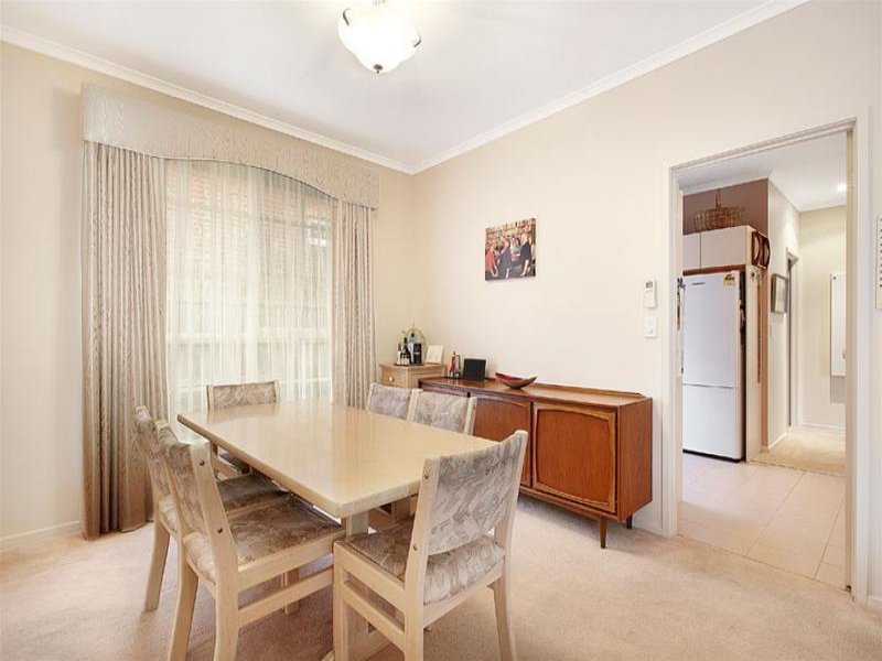1/110 Prospect Hill Road, Canterbury image 4