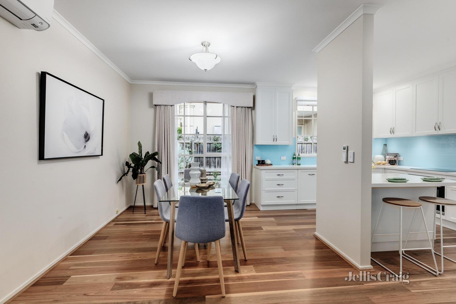 1/110 Prospect Hill Road, Canterbury image 4