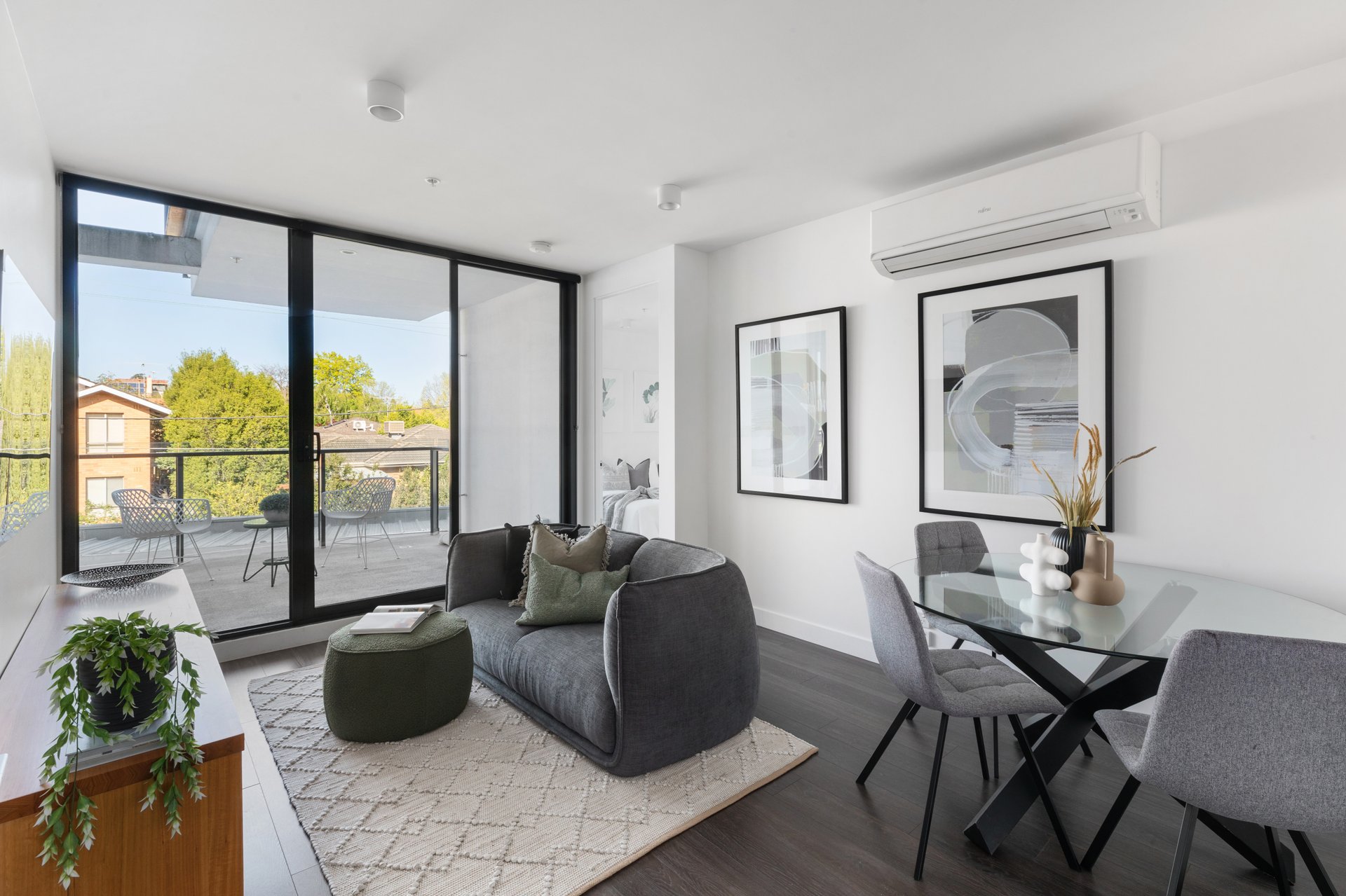 Property Gallery - Main Image
