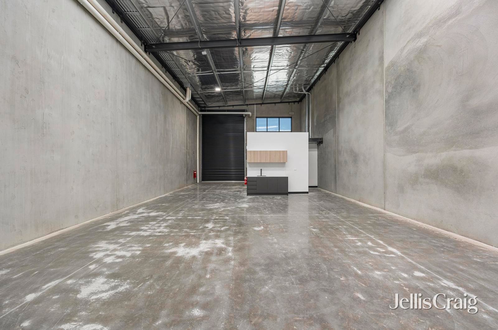 11/11 Kennedys Drive, Delacombe image 3