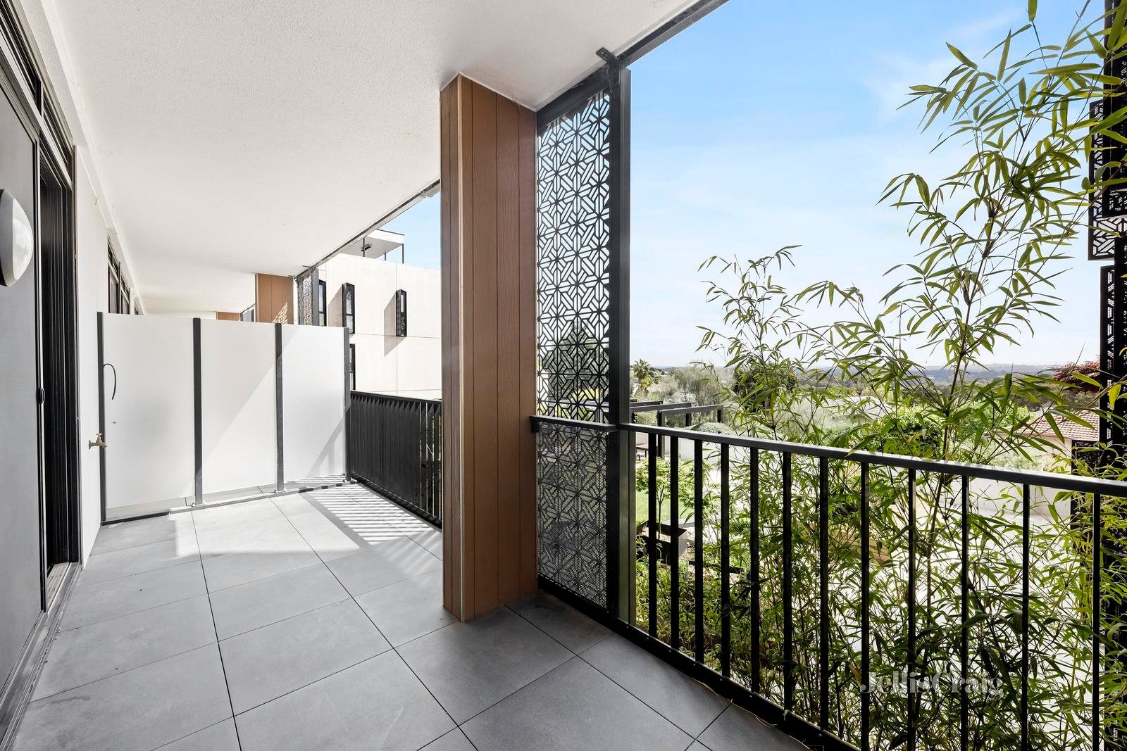 111/1 Red Hill Terrace, Doncaster East image 7