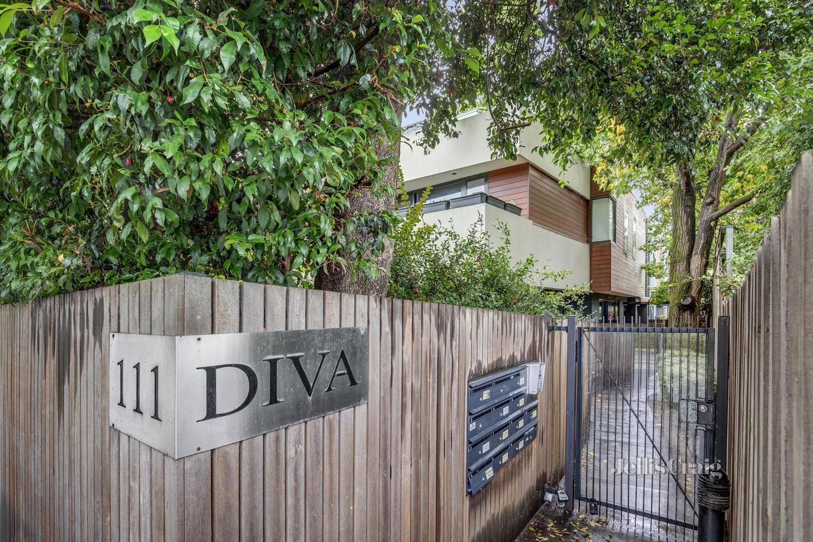 1/111 Riversdale Road, Hawthorn image 1