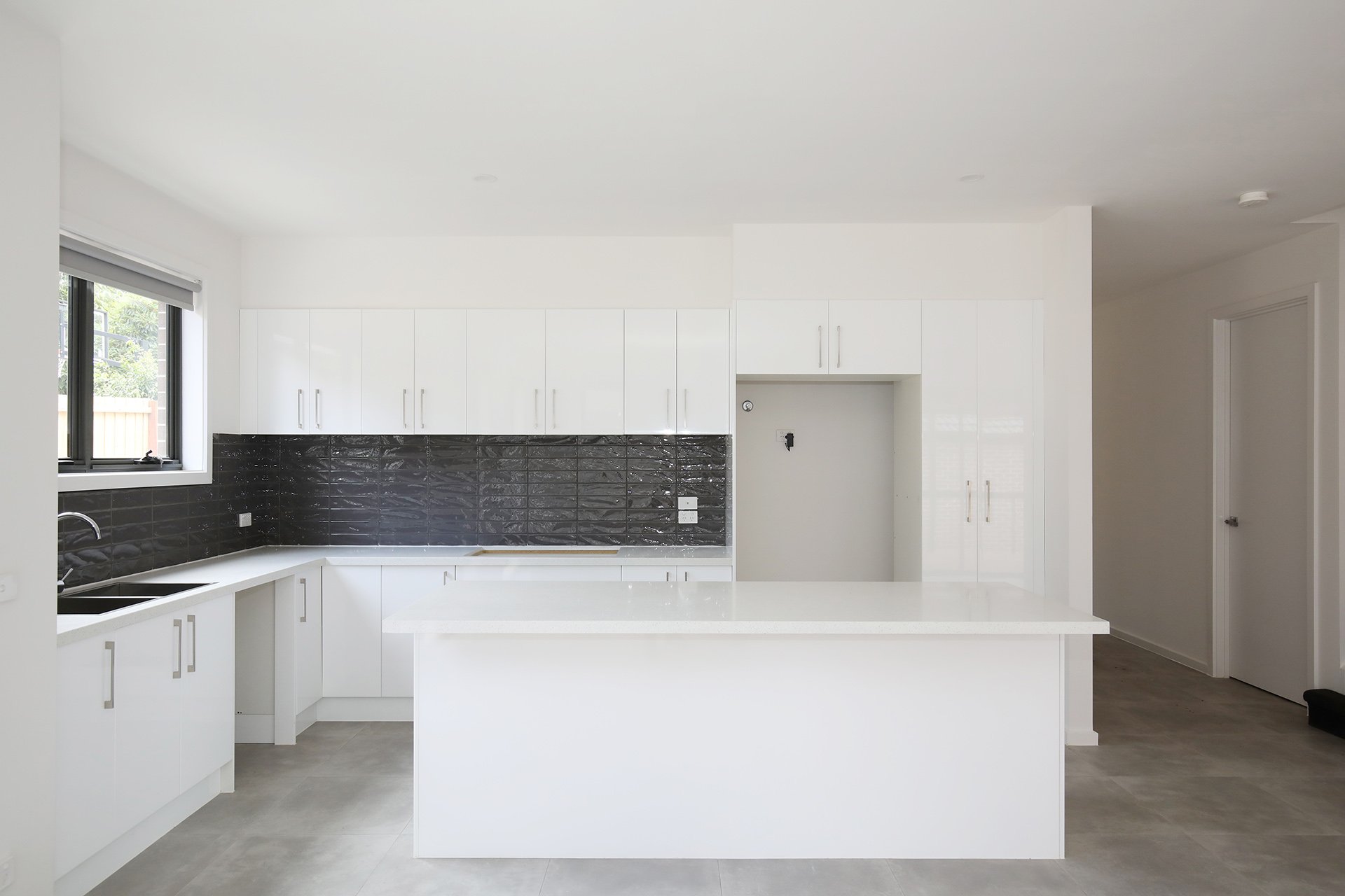 1/111 Willow Bend, Bulleen image 2