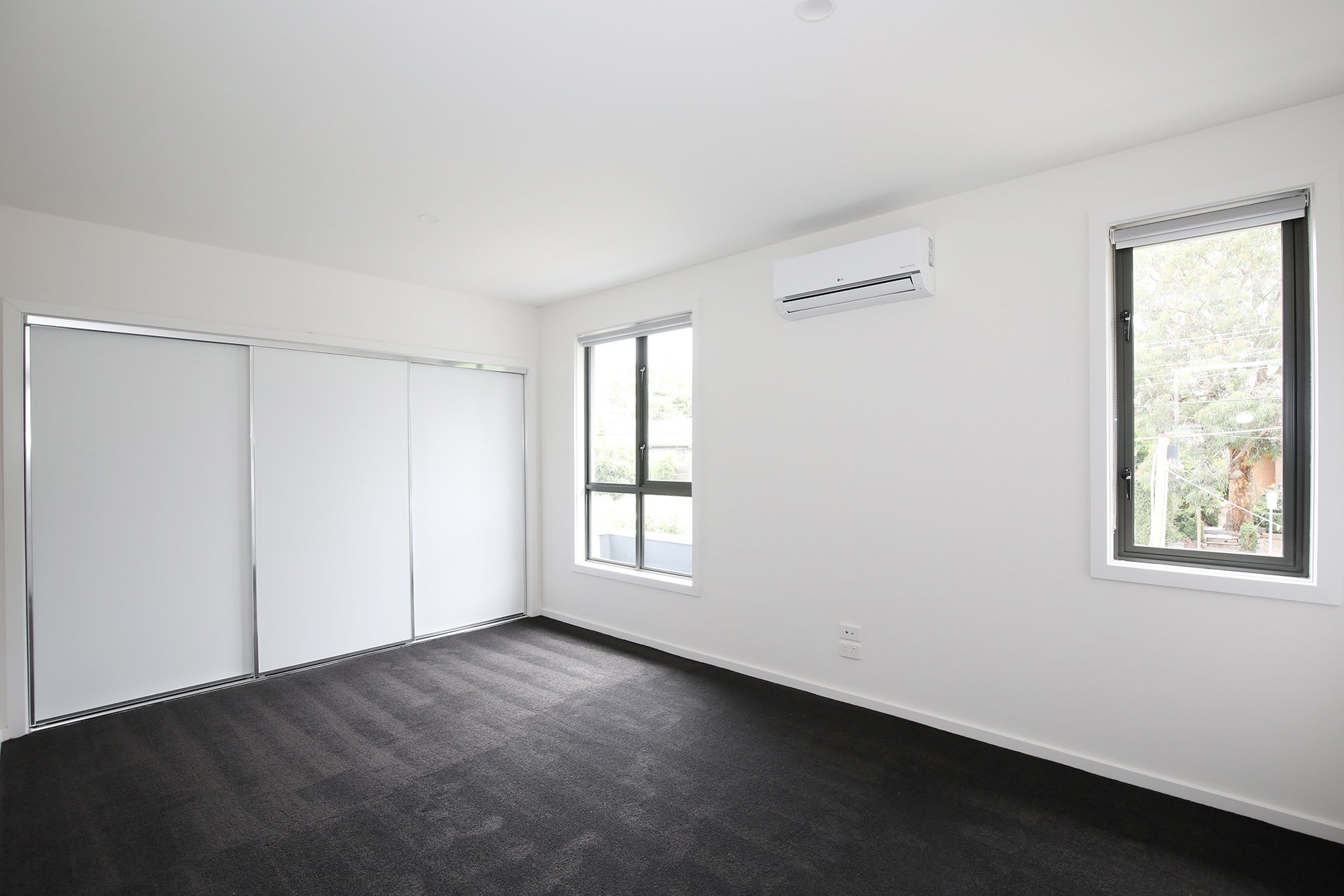 1/111 Willow Bend, Bulleen image 8