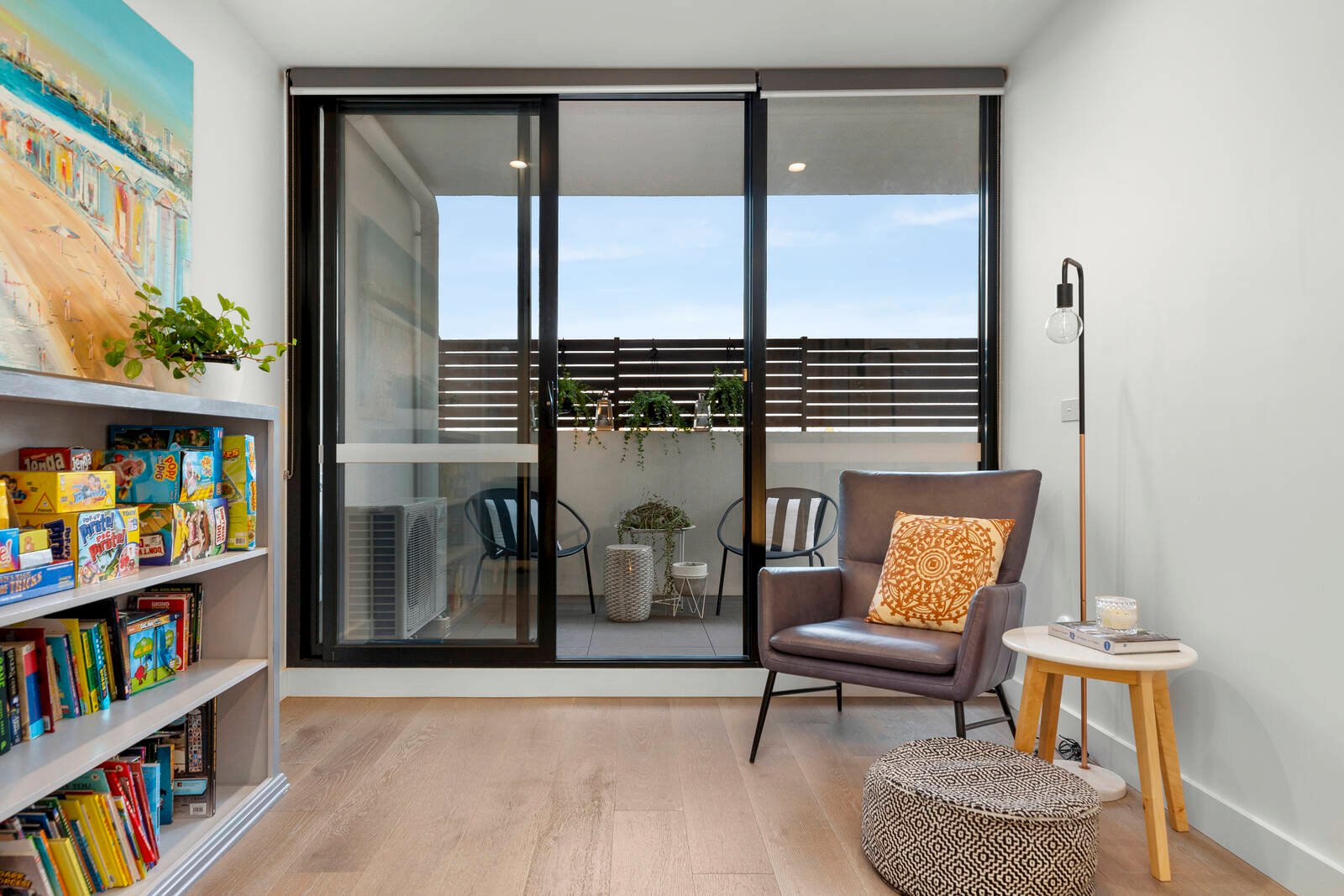 Property Gallery Thumbnail 11