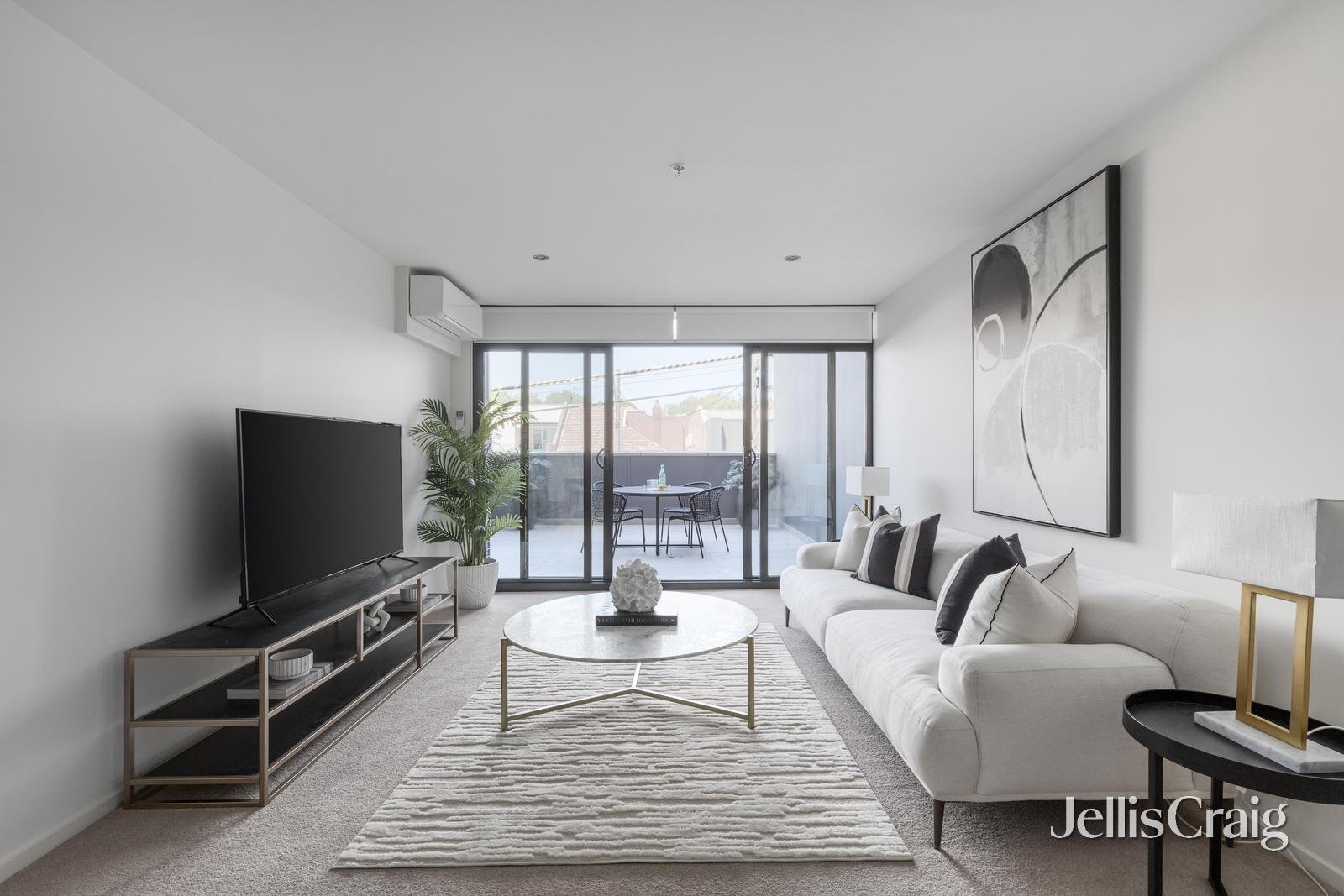111/163 Burwood Road, Hawthorn image 2