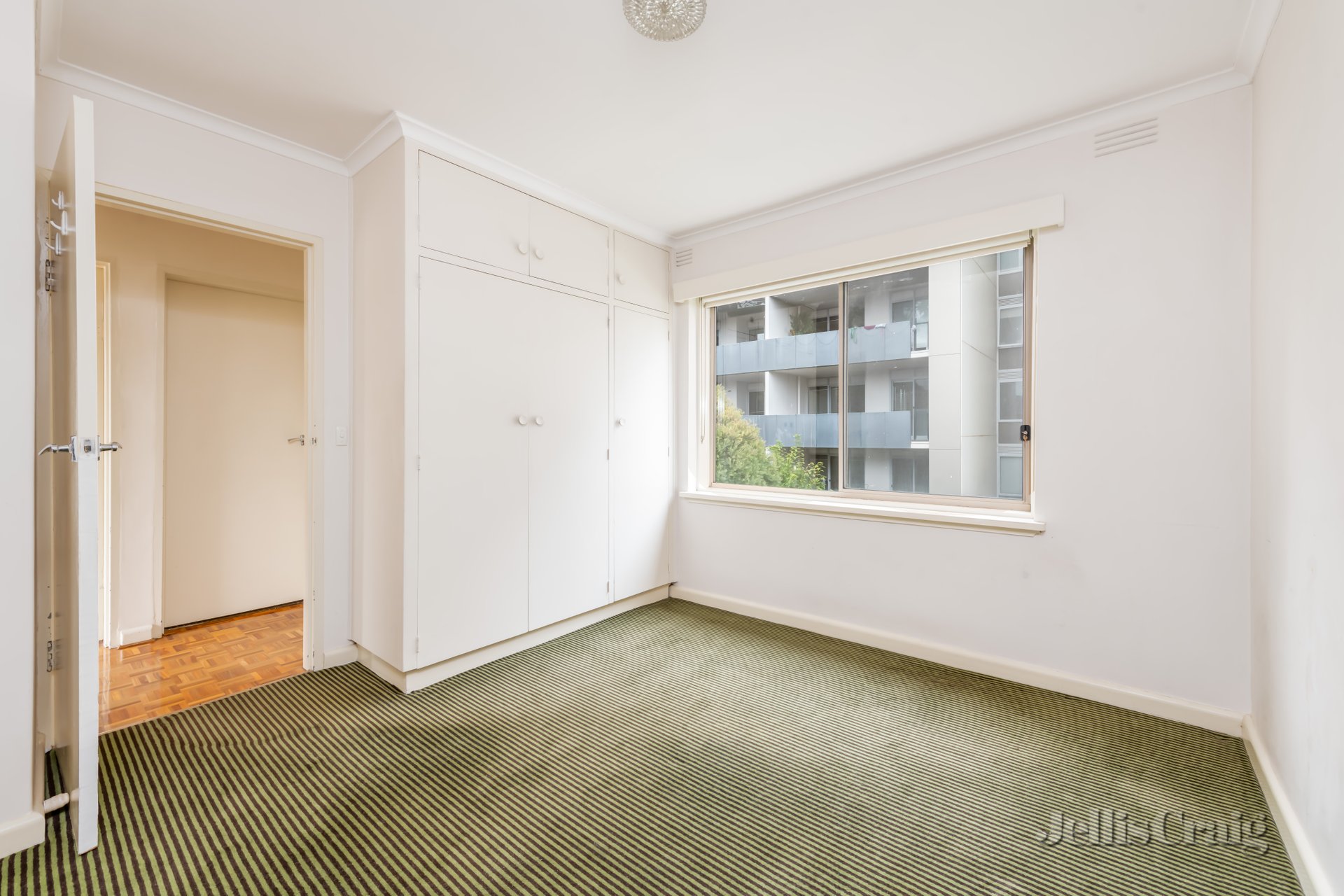 11/117 Manningham Street, Parkville image 3