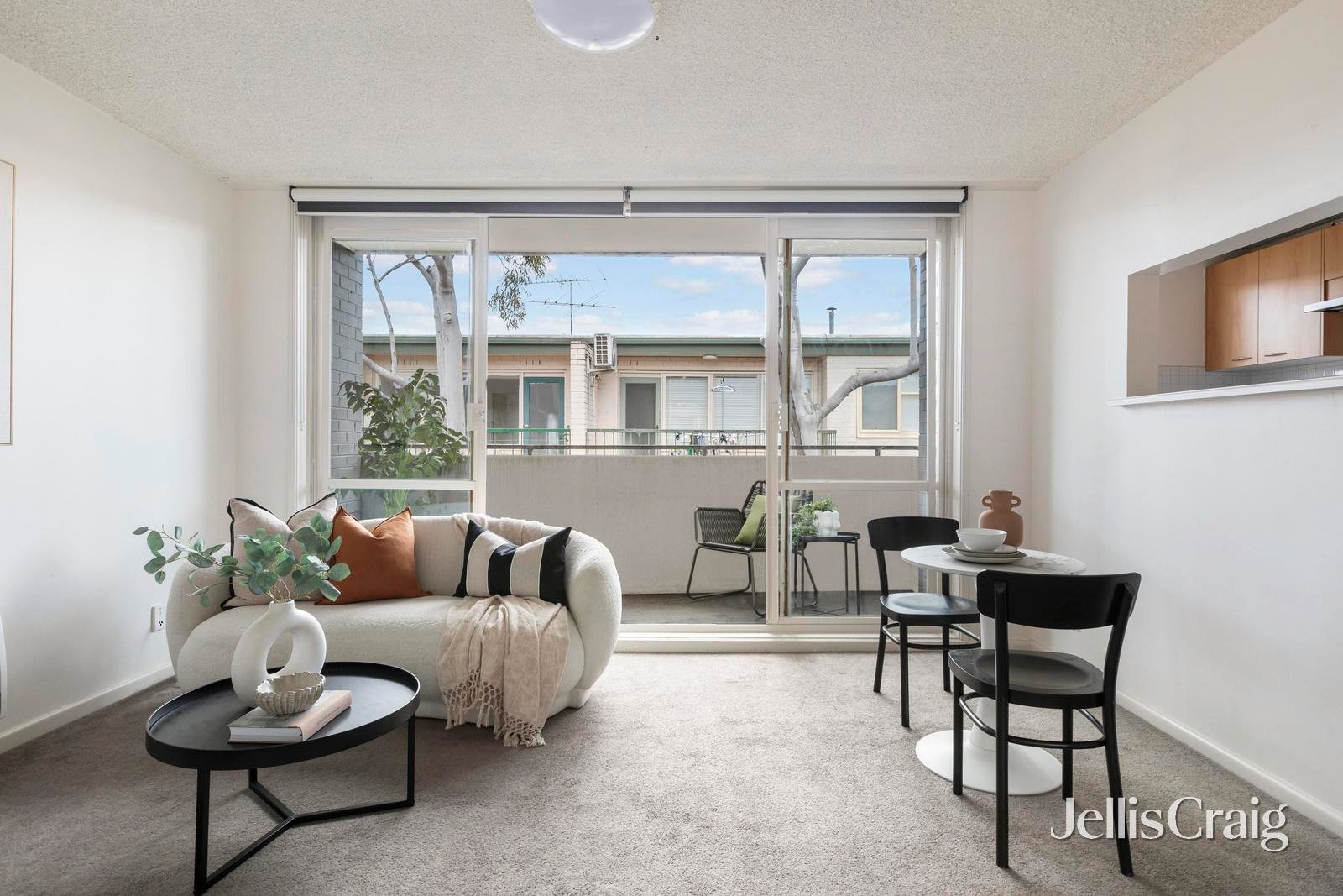 11/119 Wellington Street, Flemington image 1