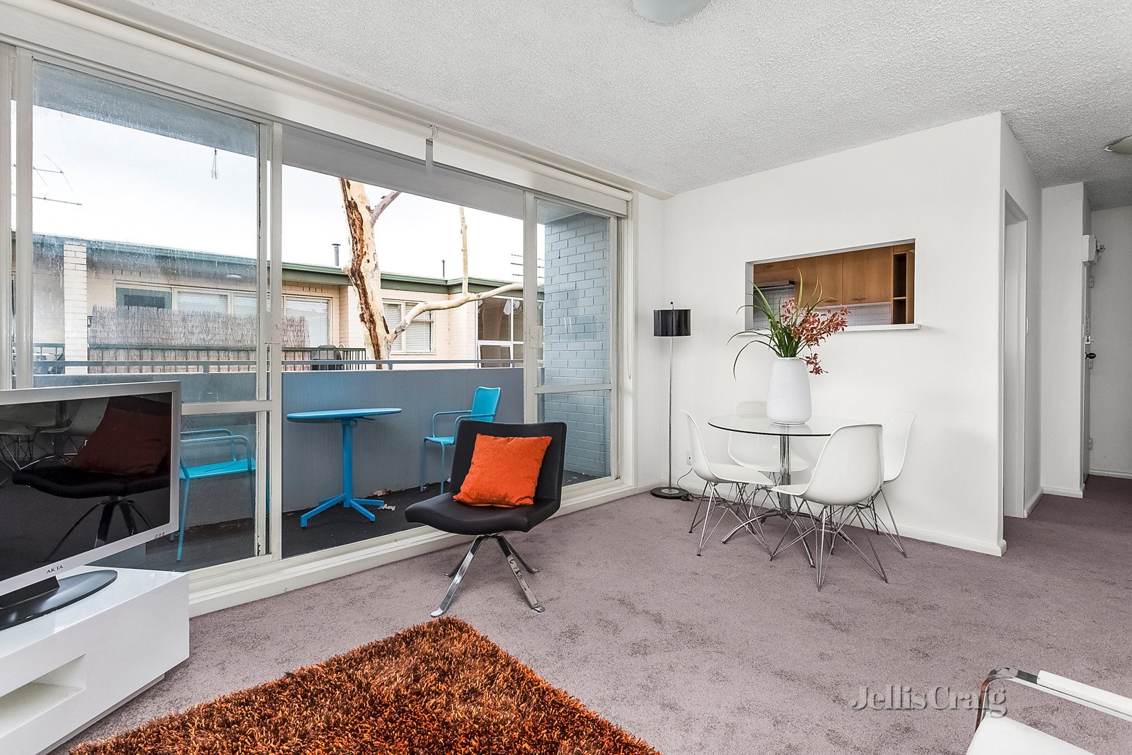 11/119 Wellington Street, Flemington image 2