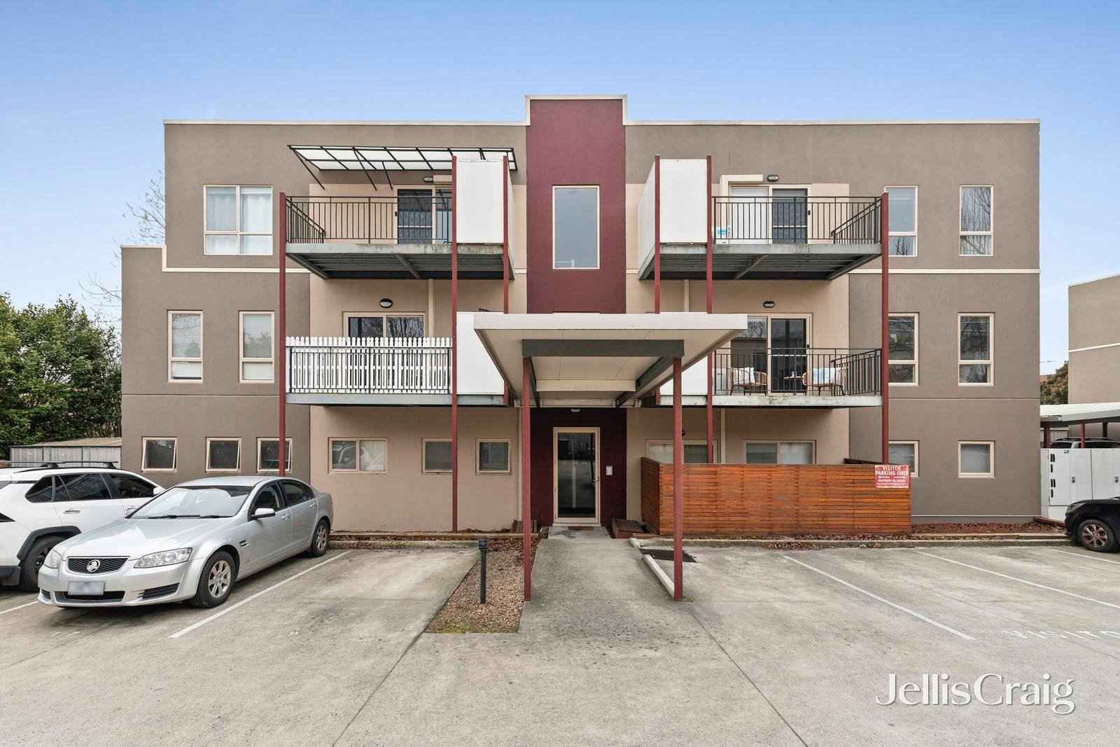 11/12-18 Bourke Street, Ringwood image 1