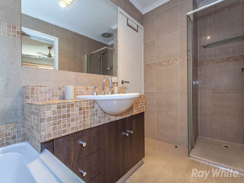 11/12 Surrey Road, Mount Waverley image 6