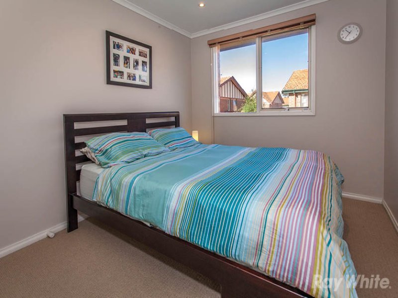 11/12 Surrey Road, Mount Waverley image 7