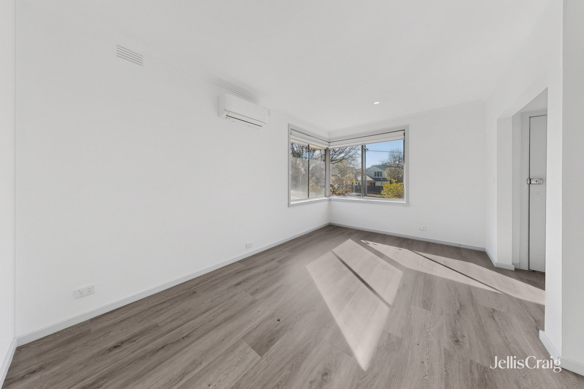 1/112 Through Road, Camberwell image 3