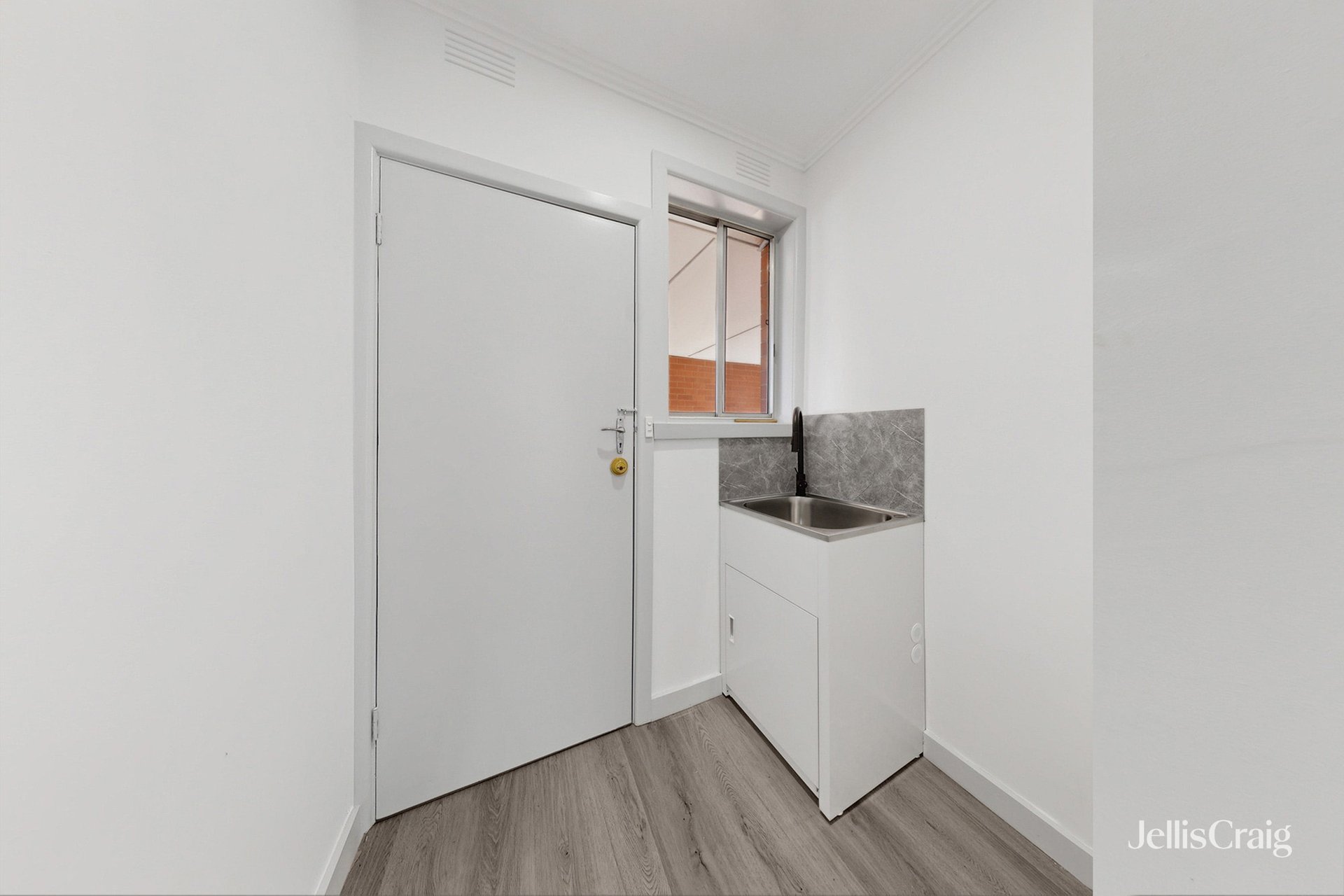 1/112 Through Road, Camberwell image 5