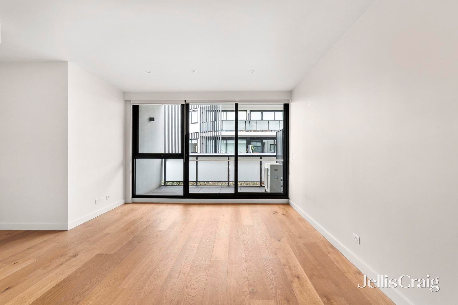111/21 Glass Street, Essendon image 3