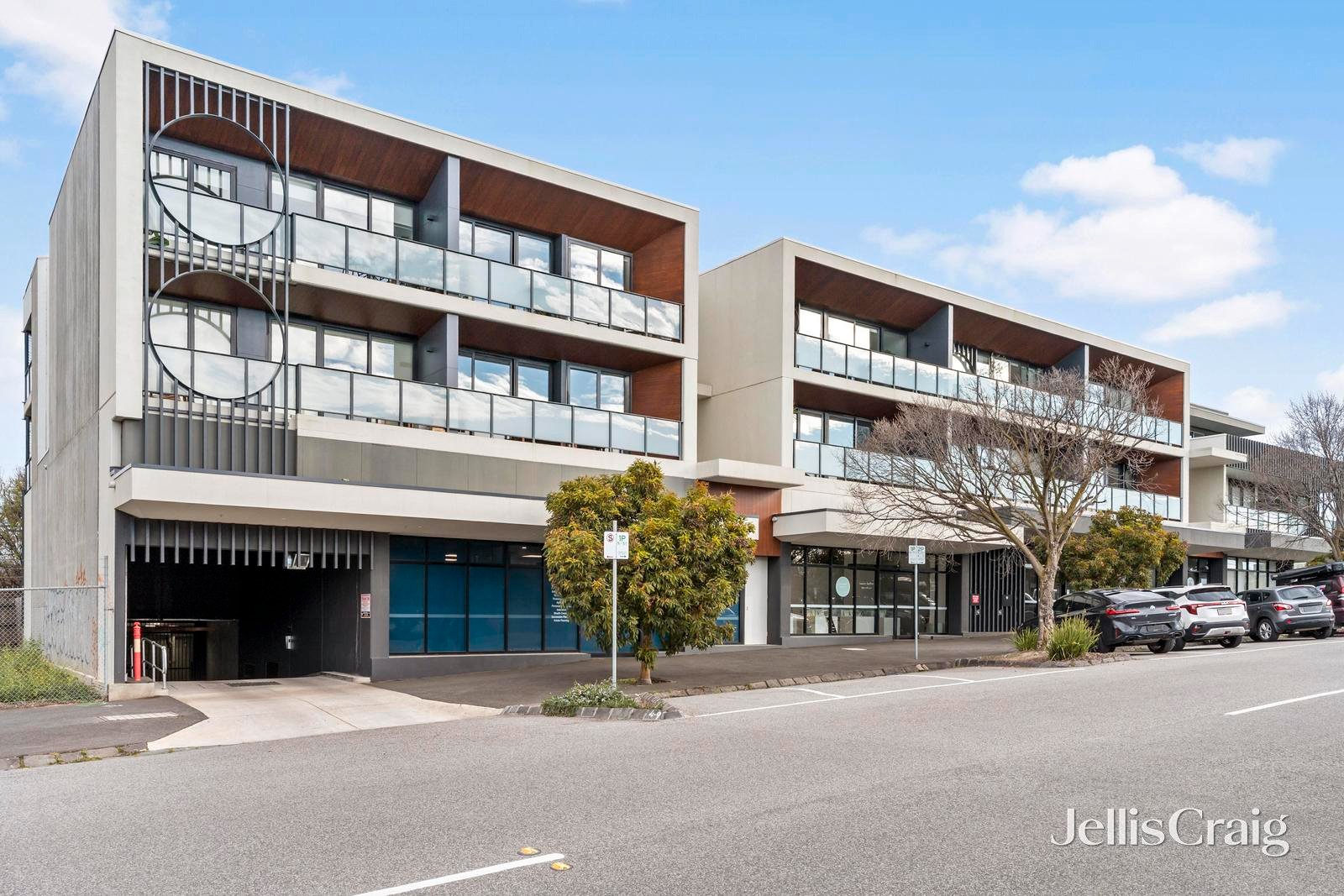 111/21 Glass Street, Essendon image 8