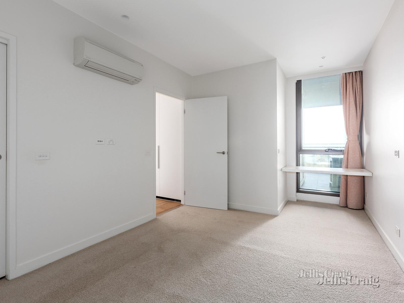 1112/35 Albert Road, Melbourne image 5